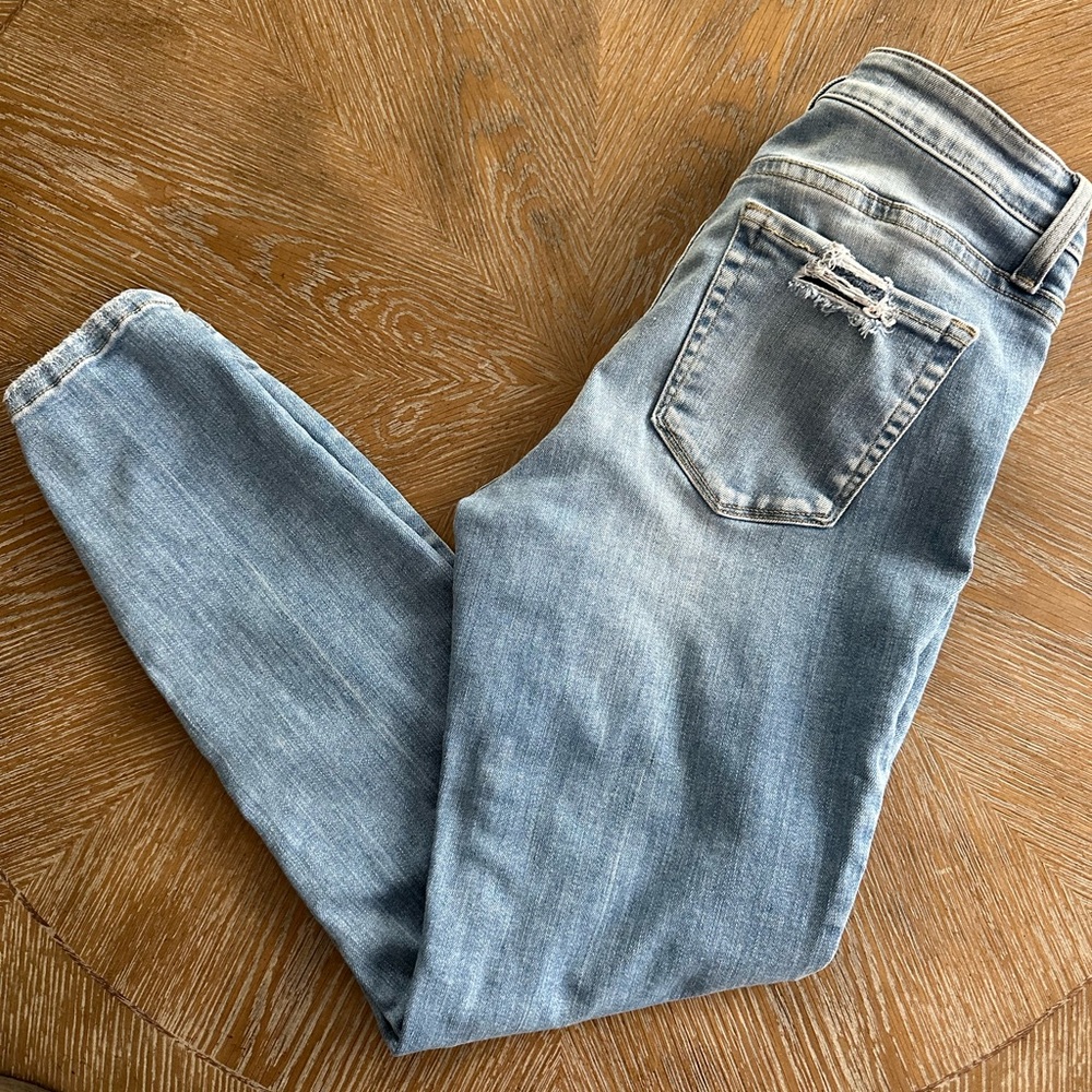 Flying monkey women’s size 27 high waisted, ditressed jeans wi